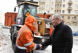 22 января 2016 Мэр Москвы Сергей Собянин осмотрел ход работ служб городского хозяйства по уборке и вывозу снега